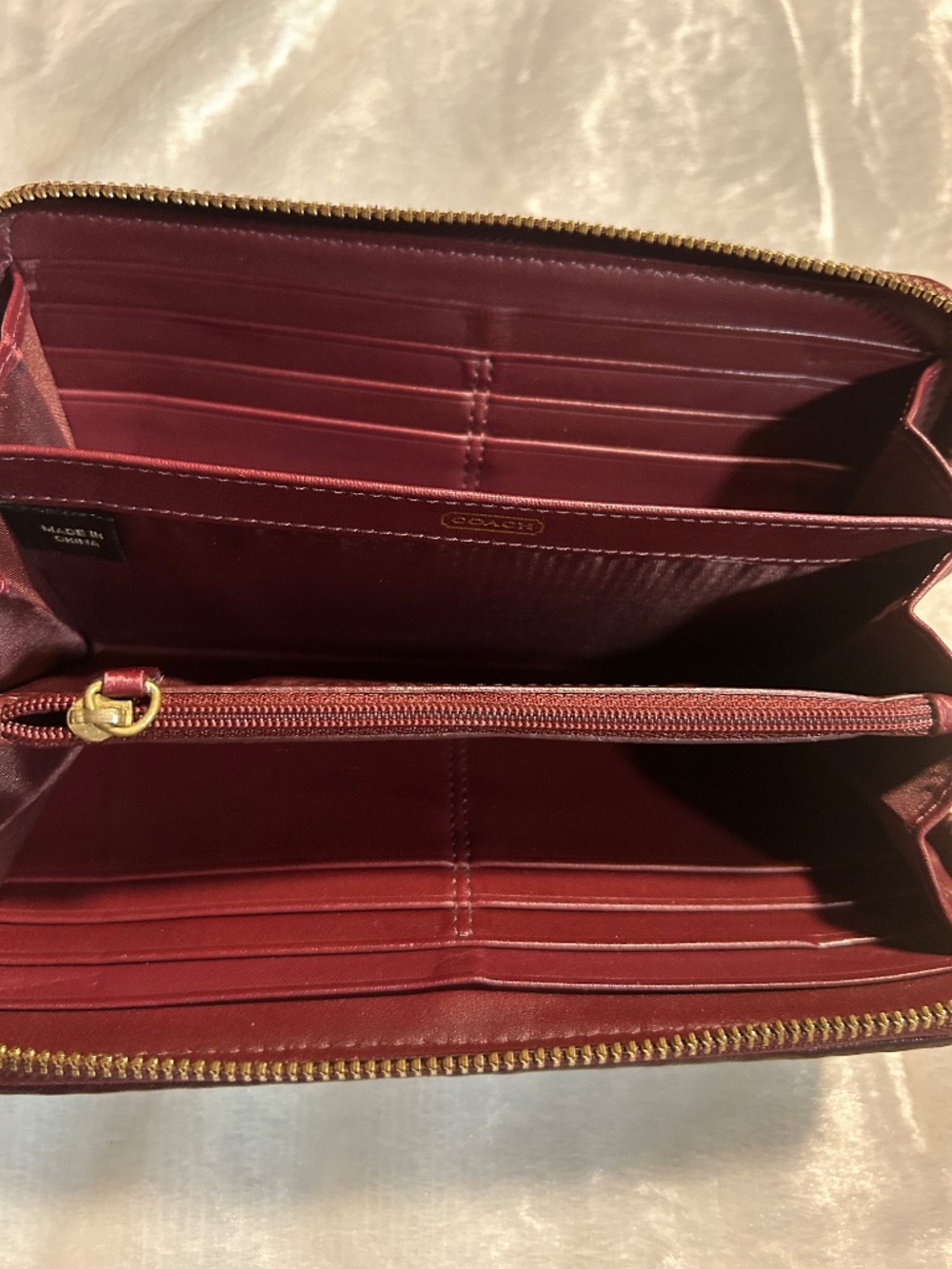 Coach Madison Lindsey matching set, Wallet & purse. Bordeaux/Burgundy color! - Picture 13 of 13